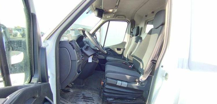 RENAULT MASTER L2H2 2,3DCI 130CH NACELLE KLUBB/K26 11,80 M – DIESEL – 201 H – 63361 KMS BLANC EZ-421-WJ