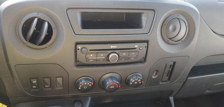 RENAULT MASTER L2H2 2,3DCI 130CH NACELLE KLUBB/K26 11,80 M – DIESEL – 201 H – 63361 KMS BLANC EZ-421-WJ