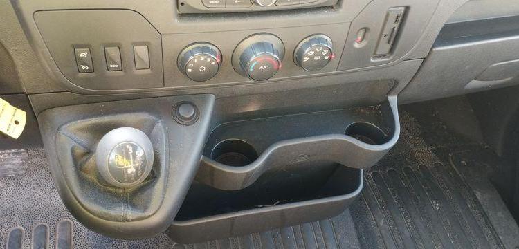 RENAULT MASTER L2H2 2,3DCI 130CH NACELLE KLUBB/K26 11,80 M – DIESEL – 201 H – 63361 KMS BLANC EZ-421-WJ