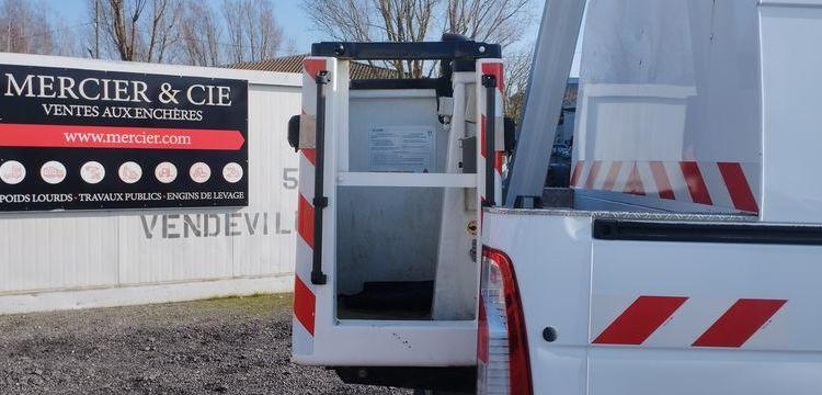 RENAULT MASTER L2H2 2,3DCI 130CH NACELLE KLUBB/K26 11,80 M – DIESEL – 201 H – 63361 KMS BLANC EZ-421-WJ