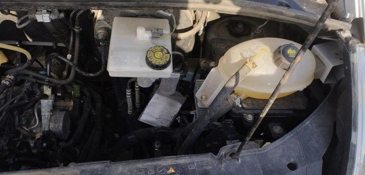 RENAULT MASTER L2H2 2,3DCI 130CH NACELLE KLUBB/K26 11,80 M – DIESEL – 201 H – 63361 KMS BLANC EZ-421-WJ