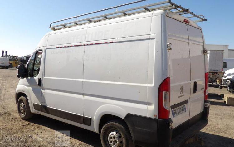 PEUGEOT BOXER 3 PHASE 3 FOURGON 335 L2H2 2,0 BLUE HDI 16V FOURGON MOYEN SURELEVE 130 CV BLANC FB-170-BF