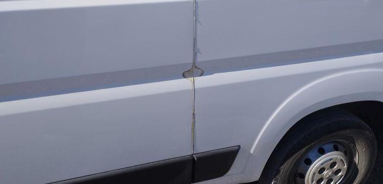 PEUGEOT BOXER 3 PHASE 3 FOURGON 335 L2H2 2,0 BLUE HDI 16V FOURGON MOYEN SURELEVE 130 CV BLANC FB-170-BF
