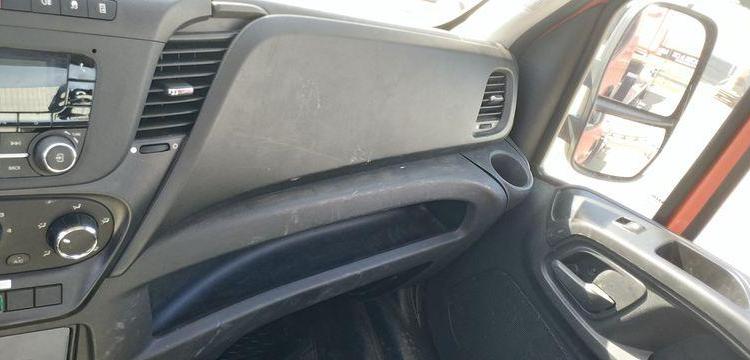 IVECO 35S12 AVEC NACELLE AB SERVICE B17CTE 2/23 16M – 1071 HEURES – 20750 KMS ROUGE FC-444-AV