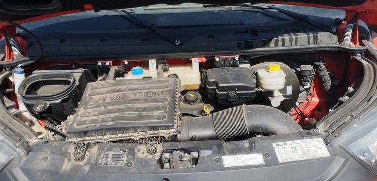 IVECO 35S12 AVEC NACELLE AB SERVICE B17CTE 2/23 16M – 1071 HEURES – 20750 KMS ROUGE FC-444-AV