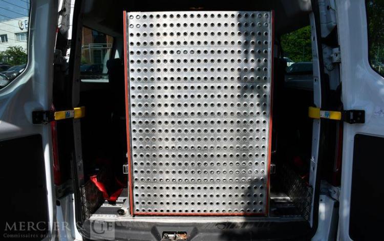 FORD CUSTOM COMBI L2H2 2,0 130HEV TREND BUSINESS BLANC FD-070-MN