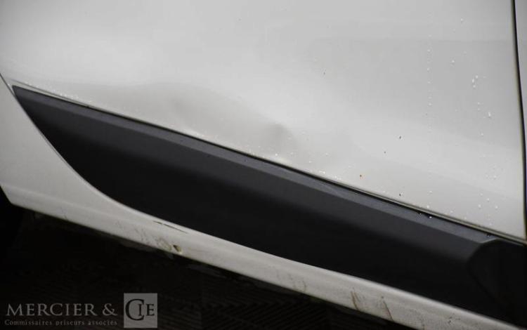 DACIA LODGY SILVER LINE SCE 100 7PL BLANC FD-656-WE