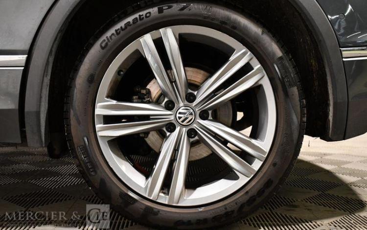 VOLKSWAGEN TIGUAN 2,0 TDI 150CH DSG7 CARAT GRIS FD-905-ZR