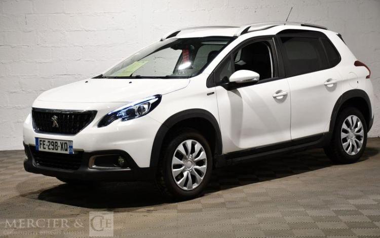 PEUGEOT 2008 1,2 PURE TECH 80 SIGNATURE S&S BLANC FE-298-XQ
