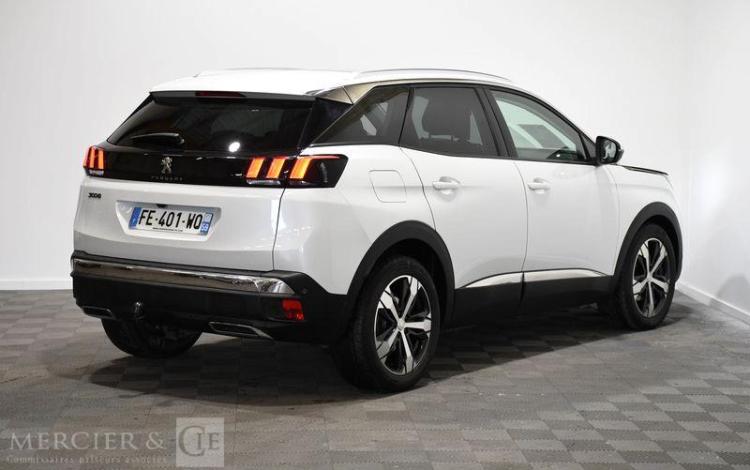 PEUGEOT 3008 2,0 BLUEHDI 150 ALLURE S&S BLANC FE-401-WQ