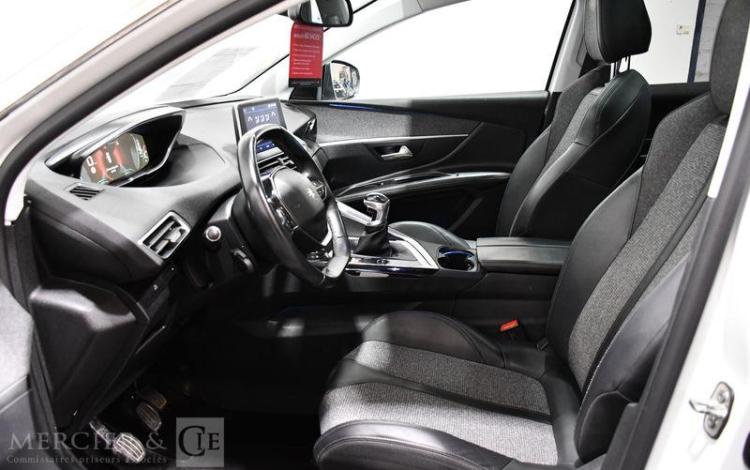 PEUGEOT 3008 2,0 BLUEHDI 150 ALLURE S&S BLANC FE-401-WQ