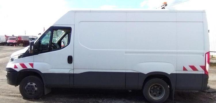 IVECO DAILY 6 FOURGON 35C14 L2H2 2,3D 136 CV AR FAP – DIESEL – 73382 KMS – ANNEE 2019 BLANC FG-228-ZF
