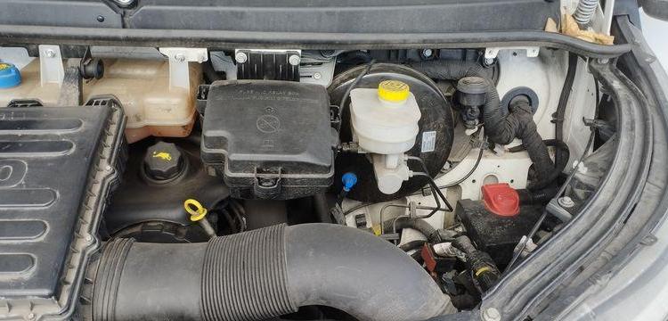 IVECO DAILY 6 FOURGON 35C14 L2H2 2,3D 136 CV AR FAP – DIESEL – 73382 KMS – ANNEE 2019 BLANC FG-228-ZF