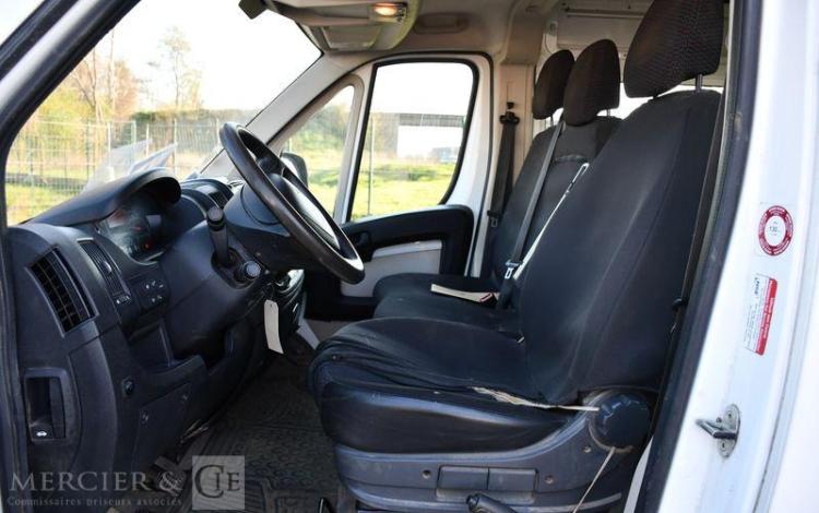 PEUGEOT BOXER 335 L3H2 2,0 BLUEHDI 130 BLANC FG-642-SK
