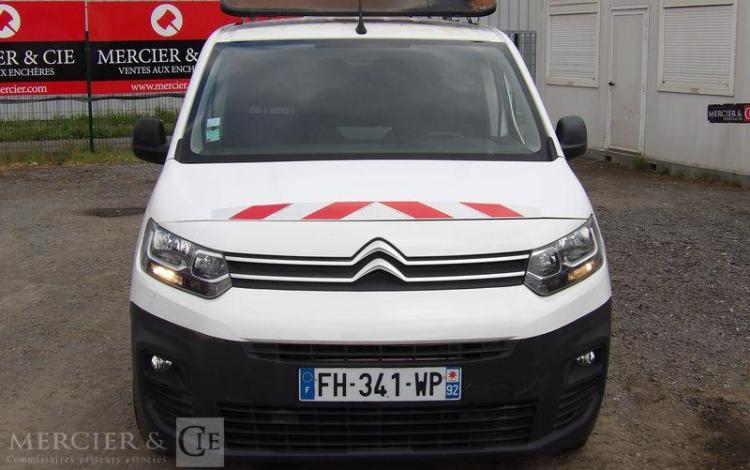 CITROEN BERLINGO UTILITAIRE M 1,6 BLUE HDI FAP S&S 99CV – DIESEL – 176814 KMS – ANNEE BLANC FH-341-WP