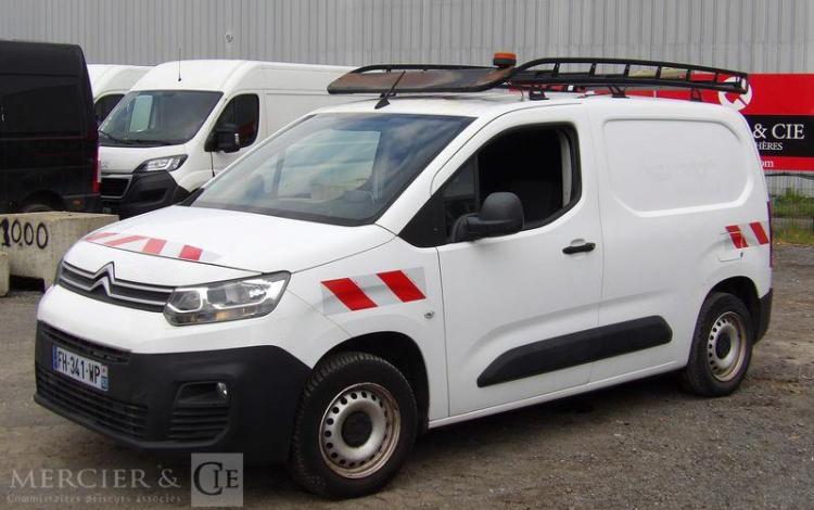 CITROEN BERLINGO UTILITAIRE M 1,6 BLUE HDI FAP S&S 99CV – DIESEL – 176814 KMS – ANNEE BLANC FH-341-WP