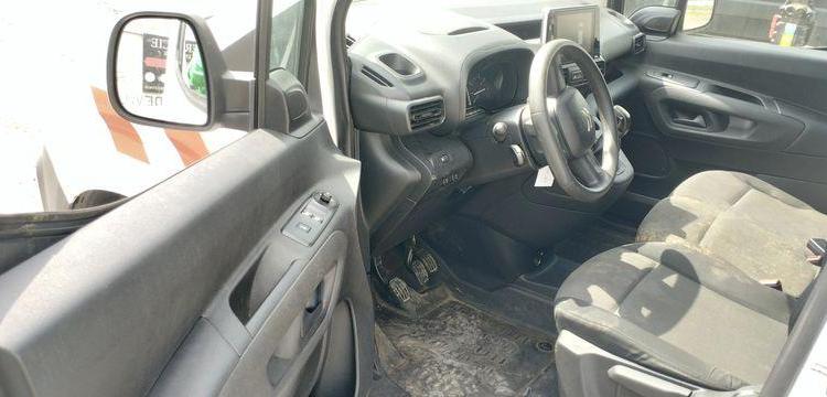CITROEN BERLINGO UTILITAIRE M 1,6 BLUE HDI FAP S&S 99CV – DIESEL – 176814 KMS – ANNEE BLANC FH-341-WP