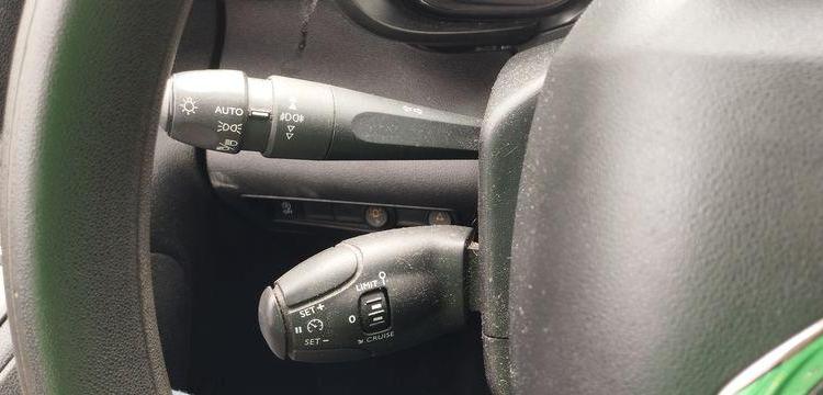 CITROEN BERLINGO UTILITAIRE M 1,6 BLUE HDI FAP S&S 99CV – DIESEL – 176814 KMS – ANNEE BLANC FH-341-WP