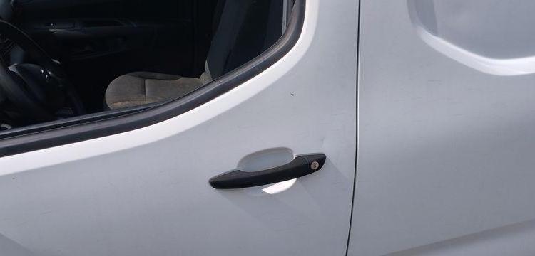 CITROEN BERLINGO UTILITAIRE M 1,6 BLUE HDI FAP S&S 99CV – DIESEL – 176814 KMS – ANNEE BLANC FH-341-WP