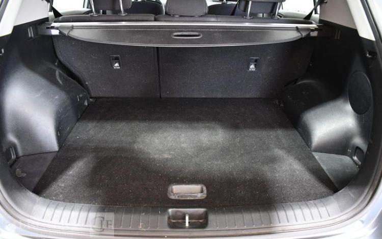 KIA SPORTAGE 1,6 CRDI 115 ACTIVE GRIS FH-816-LN