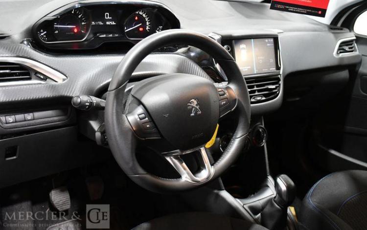 PEUGEOT 208 1,2 PURETECH 82CH E6 BLANC FH-940-MC