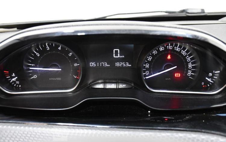 PEUGEOT 208 1,2 PURETECH 82CH E6 BLANC FH-940-MC