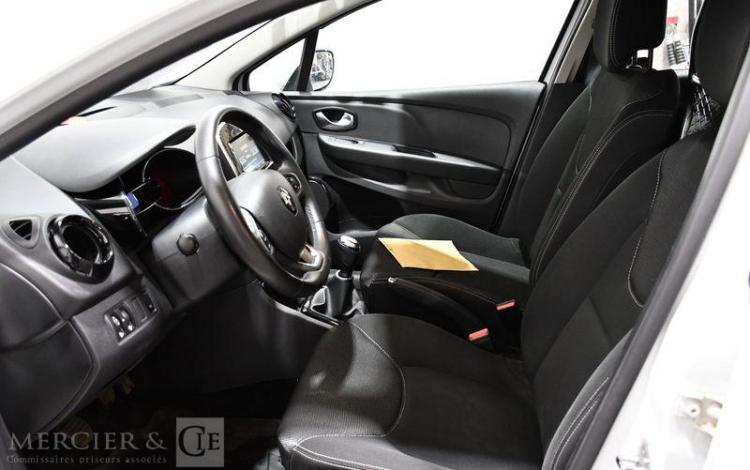 RENAULT CLIO IV STE REVERSIBLE BUSINESS DCI90 BLANC FJ-209-BX