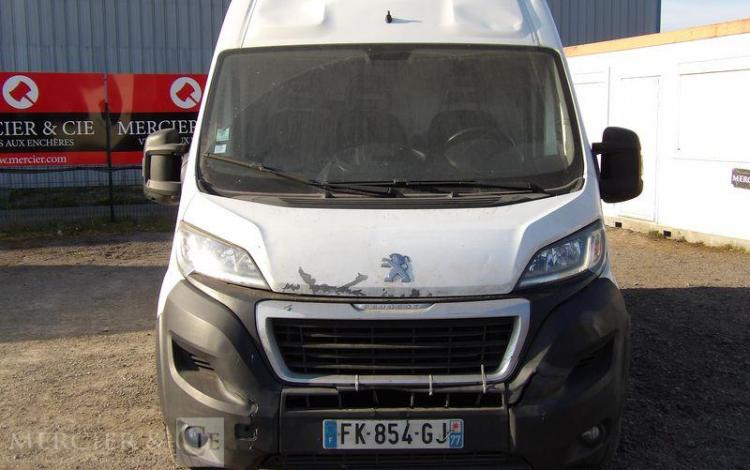 PEUGEOT BOXER 3 PHASE 3 FOURGON 335 L2H2 2,0 BLUE HDI 16V FOURGON MOYEN SURELEVE 130 CV BLANC FK-854-GJ