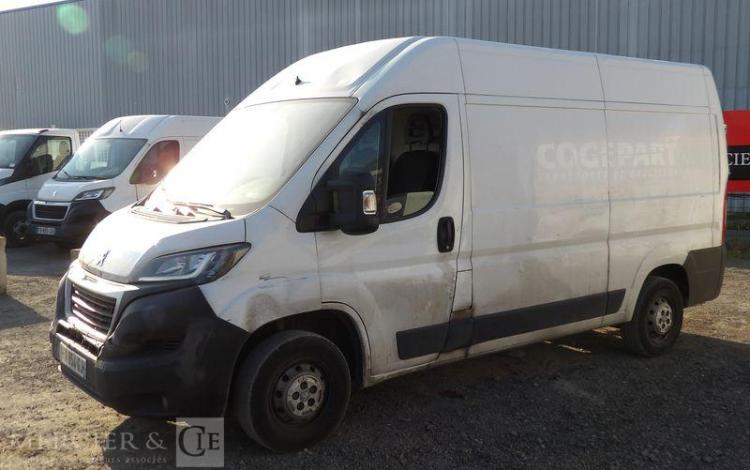 PEUGEOT BOXER 3 PHASE 3 FOURGON 335 L2H2 2,0 BLUE HDI 16V FOURGON MOYEN SURELEVE 130 CV BLANC FK-854-GJ
