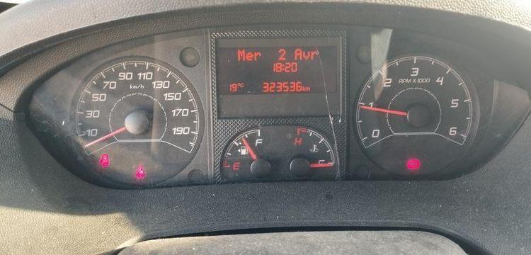 PEUGEOT BOXER 3 PHASE 3 FOURGON 335 L2H2 2,0 BLUE HDI 16V FOURGON MOYEN SURELEVE 130 CV BLANC FK-854-GJ