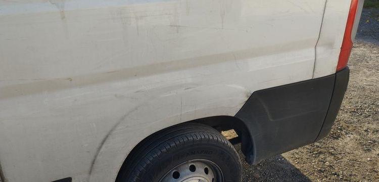 PEUGEOT BOXER 3 PHASE 3 FOURGON 335 L2H2 2,0 BLUE HDI 16V FOURGON MOYEN SURELEVE 130 CV BLANC FK-854-GJ