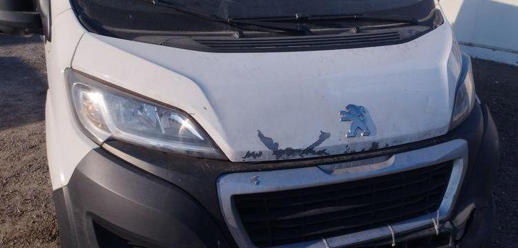 PEUGEOT BOXER 3 PHASE 3 FOURGON 335 L2H2 2,0 BLUE HDI 16V FOURGON MOYEN SURELEVE 130 CV BLANC FK-854-GJ