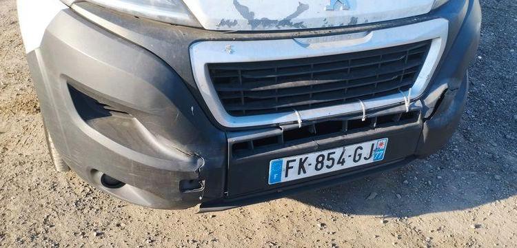 PEUGEOT BOXER 3 PHASE 3 FOURGON 335 L2H2 2,0 BLUE HDI 16V FOURGON MOYEN SURELEVE 130 CV BLANC FK-854-GJ