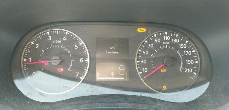 RENAULT MASTER 3 TRACTION FOURGON L3H2 2,3 DCI 16V ENERGY 136 CV – DIESEL – 320752 KMS BLANC FK-970-KE