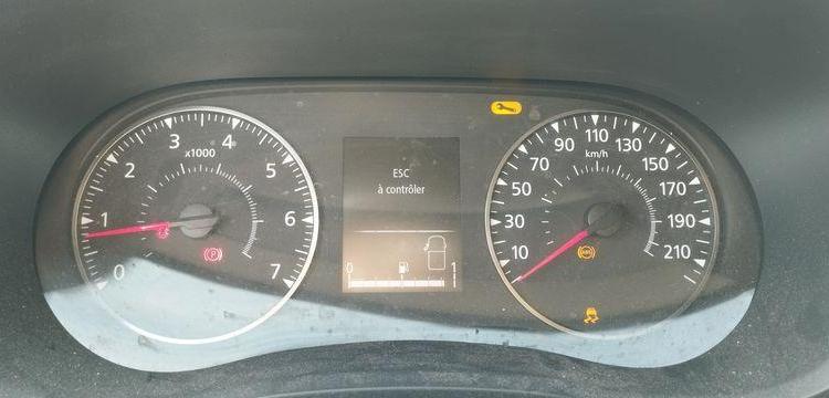 RENAULT MASTER 3 TRACTION FOURGON L3H2 2,3 DCI 16V ENERGY 136 CV – DIESEL – 320752 KMS BLANC FK-970-KE