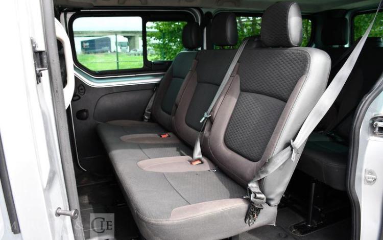 FIAT TALENTO COMBI 2,0 MJT 145CH 9PL GRIS FM-278-KE