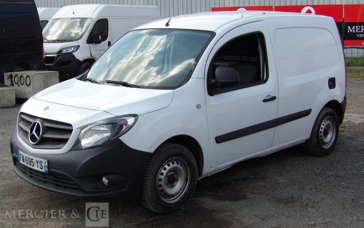 MERCEDES CITAN VU 109 1,5 CDI FOURGON MOYEN A1-1785 KG 95CV – DIESEL – 99000 KMS – BLANC FM-695-YS