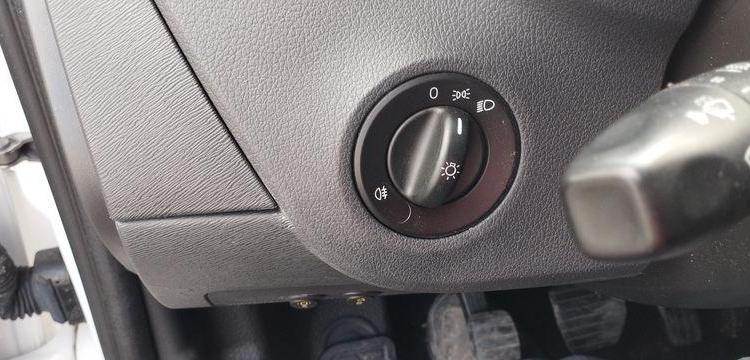 MERCEDES CITAN VU 109 1,5 CDI FOURGON MOYEN A1-1785 KG 95CV – DIESEL – 99000 KMS – BLANC FM-695-YS