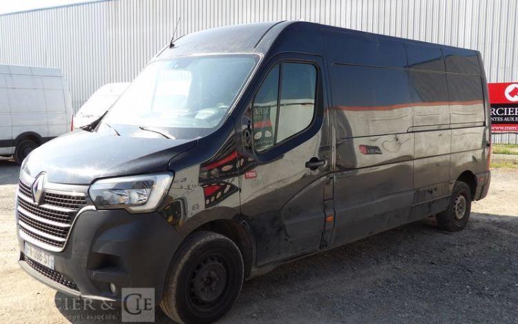 RENAULT Master 3 PHASE 3 TRACTION FOURGON L3H2 2,3 DCI 16V FOURGON LONG SURELEVE 133 CV NOIR FN-098-ST