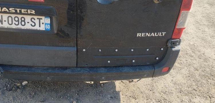 RENAULT Master 3 PHASE 3 TRACTION FOURGON L3H2 2,3 DCI 16V FOURGON LONG SURELEVE 133 CV NOIR FN-098-ST