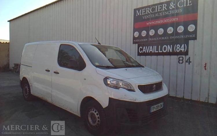 PEUGEOT Expert Premium std 2,0 BHDI120 BVM6 BOIS BLANC FP-099-DW