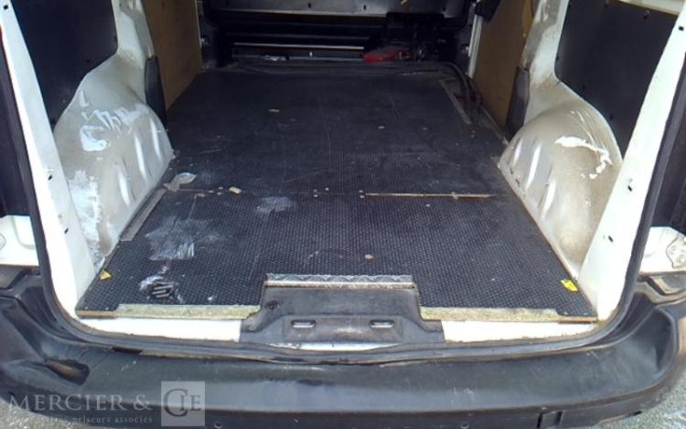 PEUGEOT Expert Premium std 2,0 BHDI120 BVM6 BOIS BLANC FP-099-DW