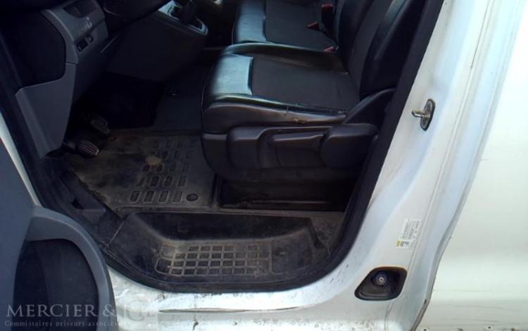 PEUGEOT Expert Premium std 2,0 BHDI120 BVM6 BOIS BLANC FP-099-DW
