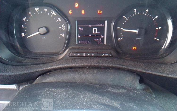PEUGEOT Expert Premium std 2,0 BHDI120 BVM6 BOIS BLANC FP-099-DW