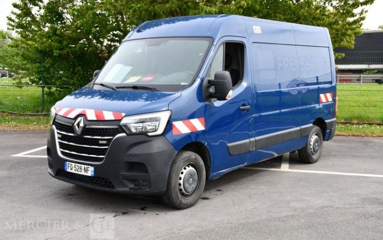 RENAULT MASTER FOURGON 2.3 BLUEDCI 135 35 L2H2 GRAND-CONFORT
 BLEU FQ-528-NF