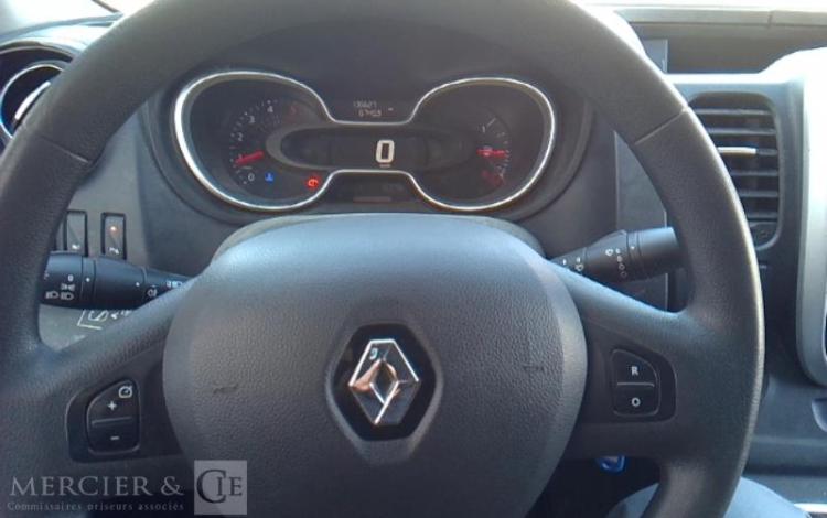 RENAULT TRAFIC GCF 1300 DCI 95 L2H1 BOIS BLANC FQ-575-LY