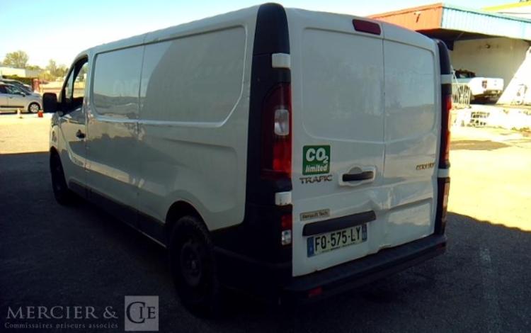 RENAULT TRAFIC GCF 1300 DCI 95 L2H1 BOIS BLANC FQ-575-LY