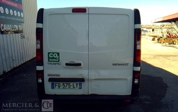 RENAULT TRAFIC GCF 1300 DCI 95 L2H1 BOIS BLANC FQ-575-LY