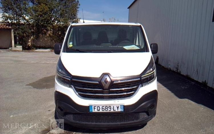 RENAULT TRAFIC GCF 1300 DCI 95 L2H1 BOIS BLANC FQ-689-LY