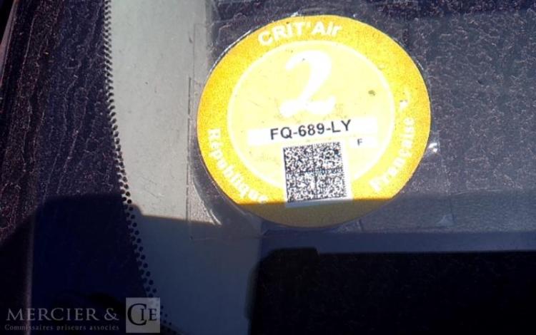 RENAULT TRAFIC GCF 1300 DCI 95 L2H1 BOIS BLANC FQ-689-LY